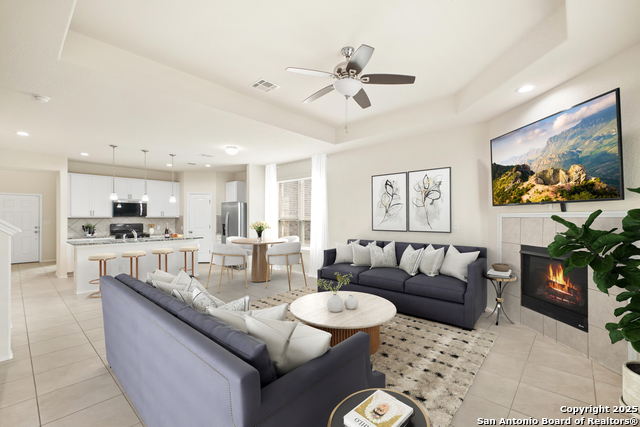 Listing photo id 10 for 14438 Costa Leon