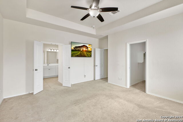 Listing photo id 16 for 14438 Costa Leon