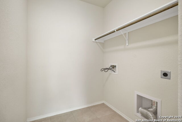 Listing photo id 30 for 14438 Costa Leon