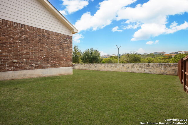 Listing photo id 34 for 14438 Costa Leon