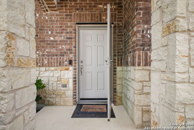 Listing photo id 5 for 14438 Costa Leon