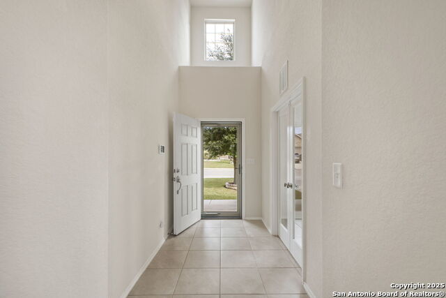 Listing photo id 6 for 14438 Costa Leon