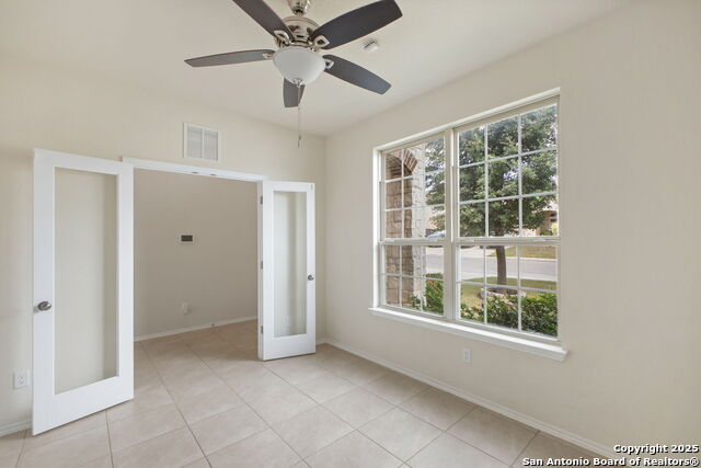Listing photo id 7 for 14438 Costa Leon