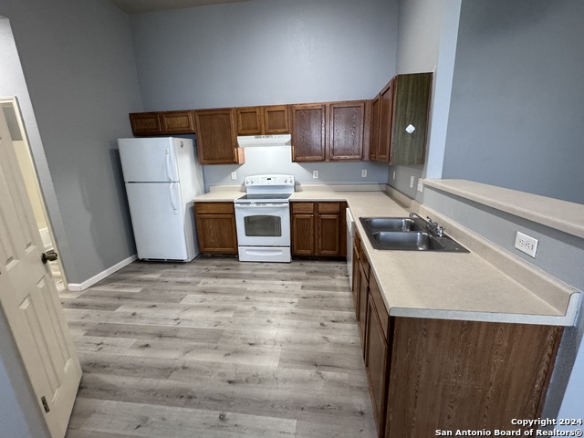 Image 3 of 10 For 7567 Foss Meadows 1