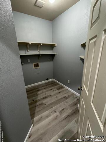 Image 7 of 10 For 7567 Foss Meadows 1