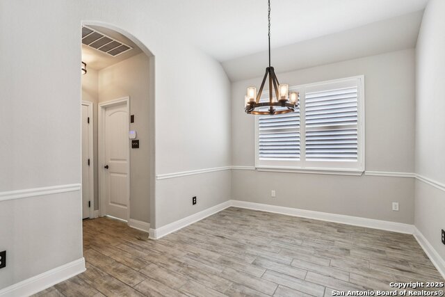 Image 23 of 52 For 1073 Stone Crossing