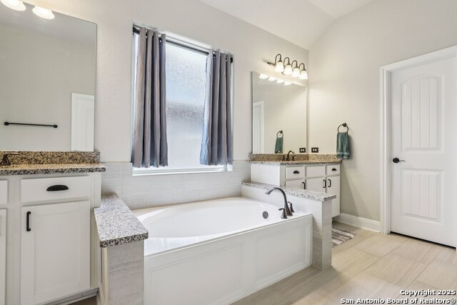 Image 36 of 52 For 1073 Stone Crossing