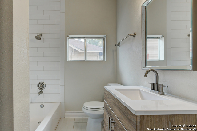 Image 27 of 38 For 1932 Huisache W