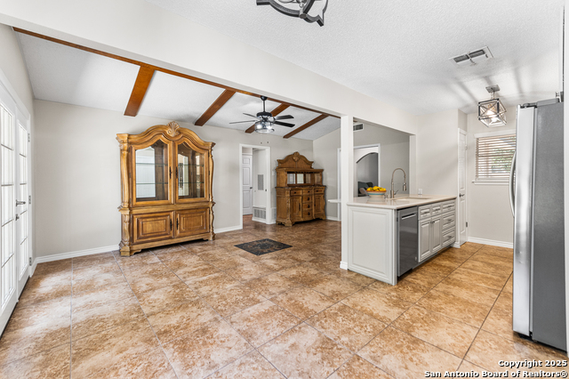 Image 14 of 41 For 4907 El Gusto St