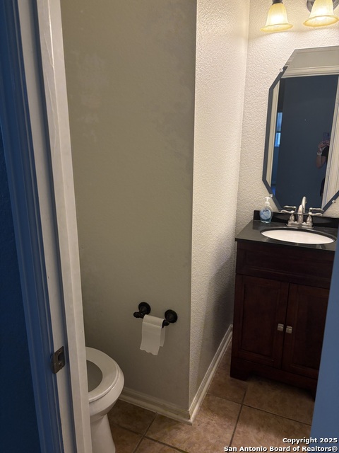 Listing photo id 9 for 4743 River Rock
