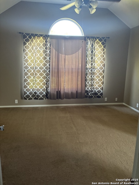 Listing photo id 20 for 4743 River Rock
