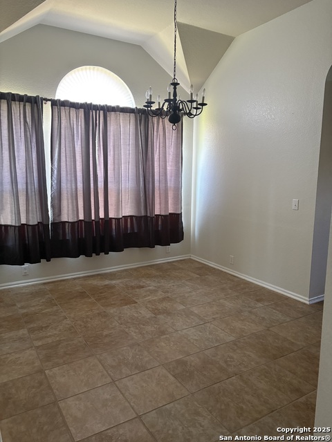Listing photo id 7 for 4743 River Rock