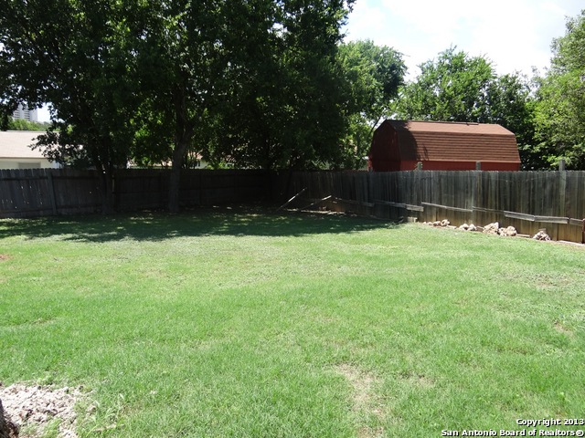 Image 11 of 26 For 4035 Shenandale St