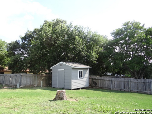 Image 12 of 26 For 4035 Shenandale St