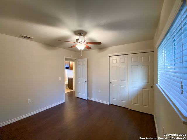Image 24 of 26 For 4035 Shenandale St
