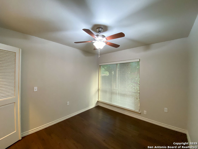 Image 8 of 26 For 4035 Shenandale St