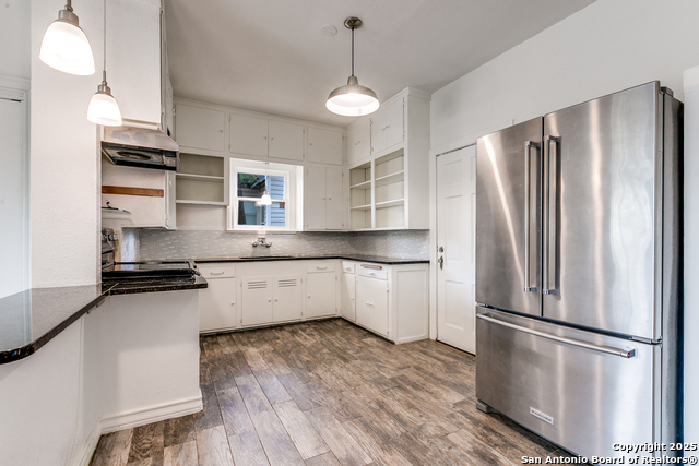 Image 10 of 25 For 2022 Craig W