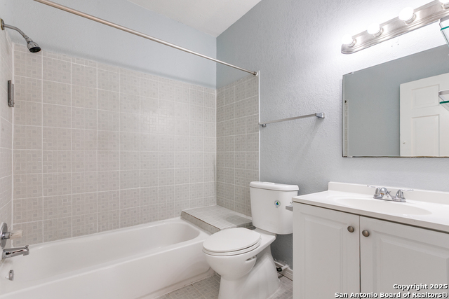 Image 23 of 25 For 2022 Craig W