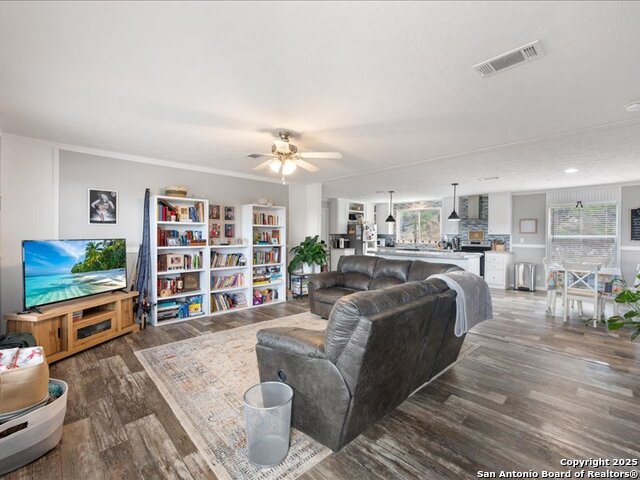 Image 10 of 46 For 1999 Oil Wl  