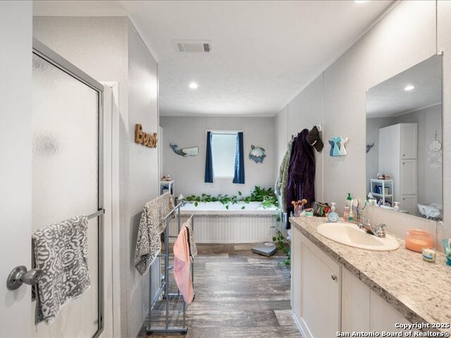 Image 18 of 46 For 1999 Oil Wl  