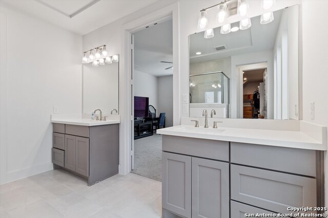 Listing photo id 14 for 1617 Seeger  