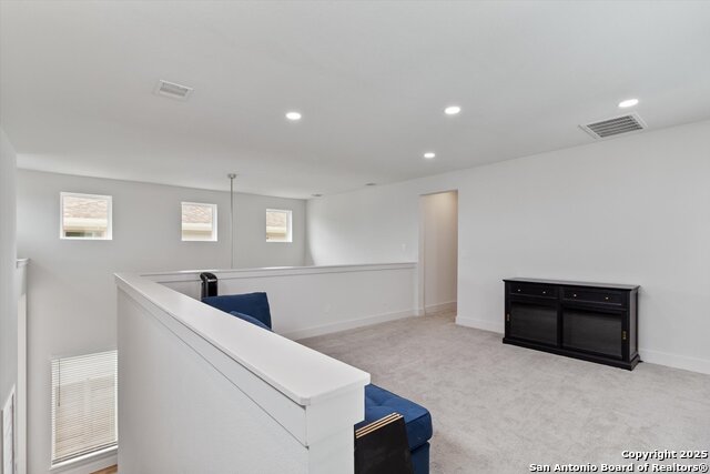 Listing photo id 18 for 1617 Seeger  