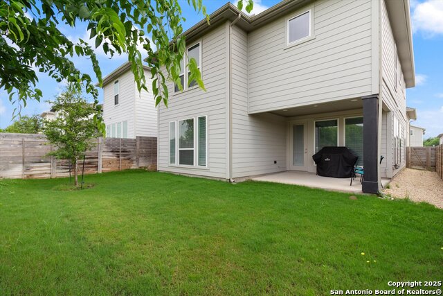Listing photo id 26 for 1617 Seeger  