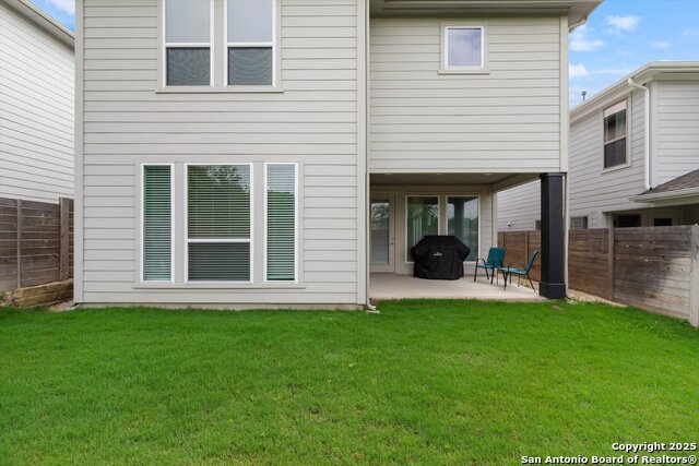 Listing photo id 27 for 1617 Seeger  
