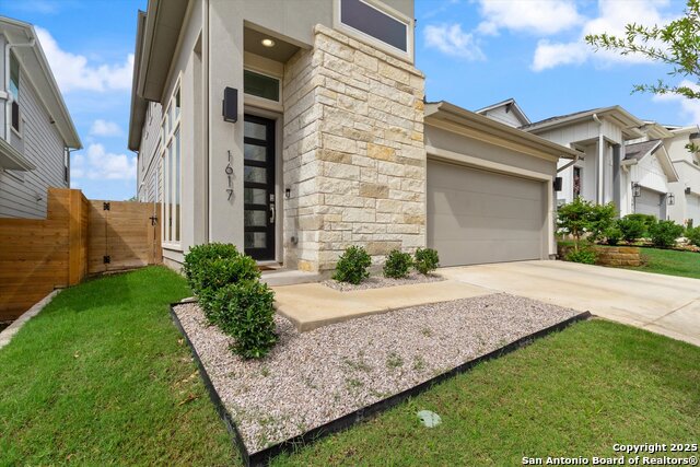 Listing photo id 2 for 1617 Seeger  