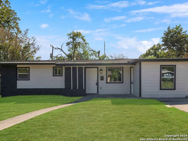 Image 2 of 26 For 126 Gazel Drive