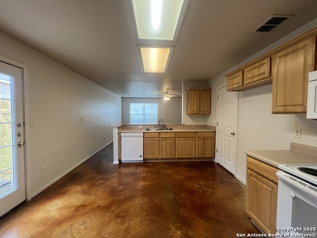 Image 10 of 24 For 3014 Douglas Fir Dr