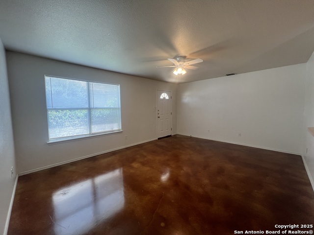 Image 4 of 24 For 3014 Douglas Fir Dr