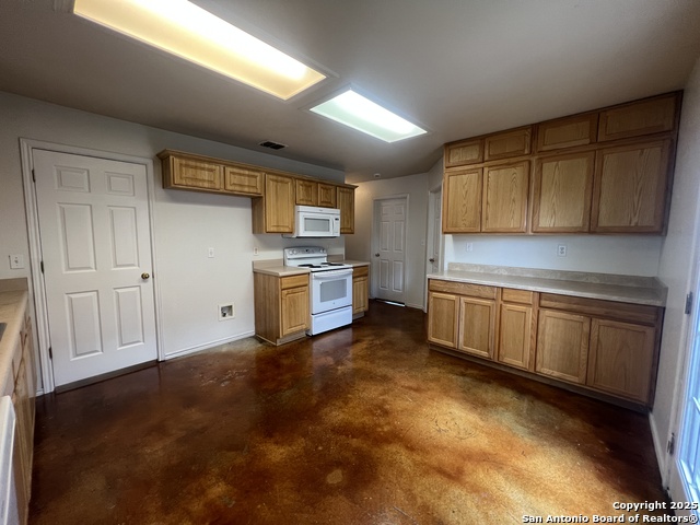 Image 7 of 24 For 3014 Douglas Fir Dr
