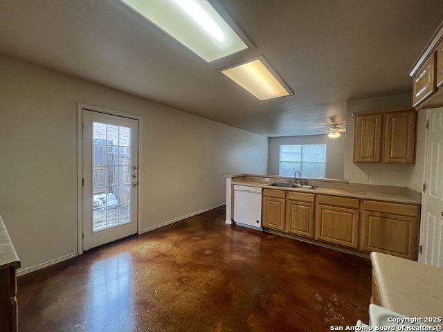 Image 9 of 24 For 3014 Douglas Fir Dr