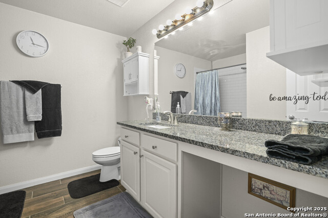 Listing photo id 14 for 6015 Kensinger Pass