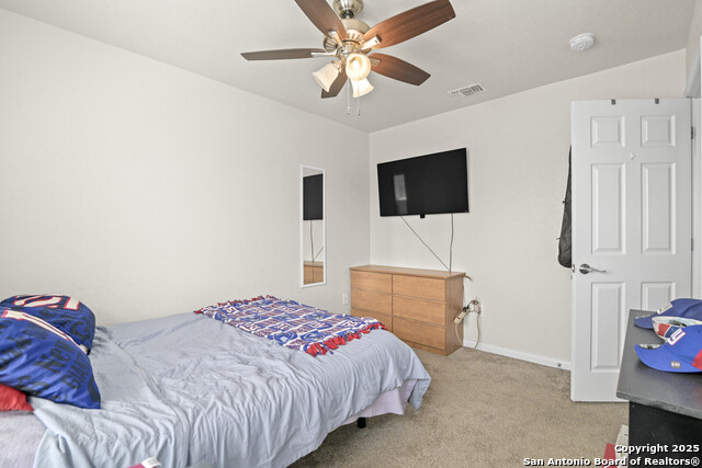 Listing photo id 16 for 6015 Kensinger Pass