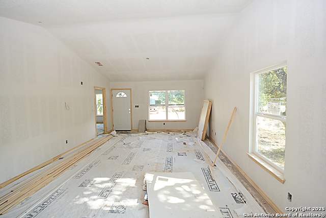 Image 4 of 10 For 926 High  