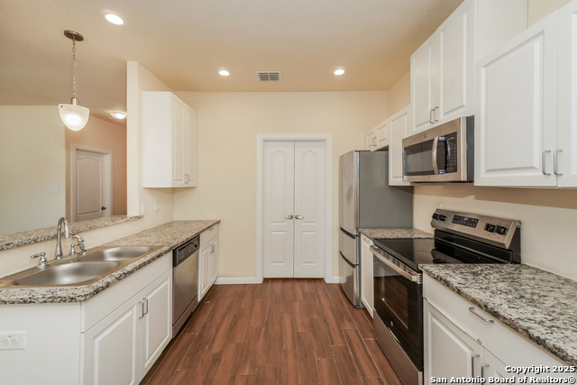 Image 9 of 21 For 2135 Crockett