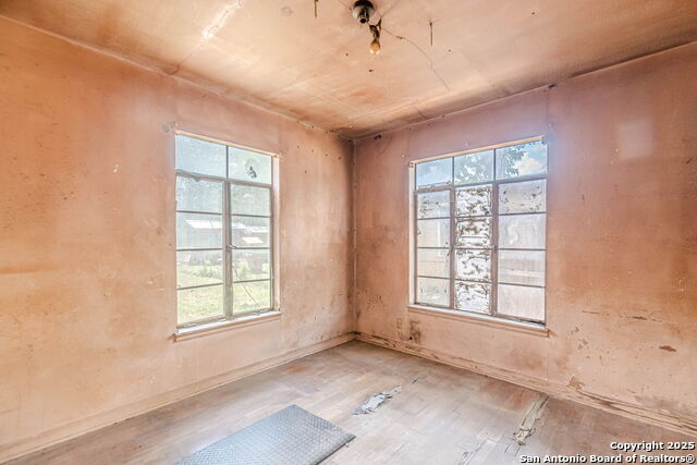 Image 10 of 19 For 2855 San Antonio W