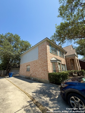 Listing photo id 0 for 4415 Shavano