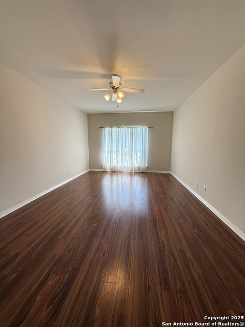 Listing photo id 20 for 4415 Shavano