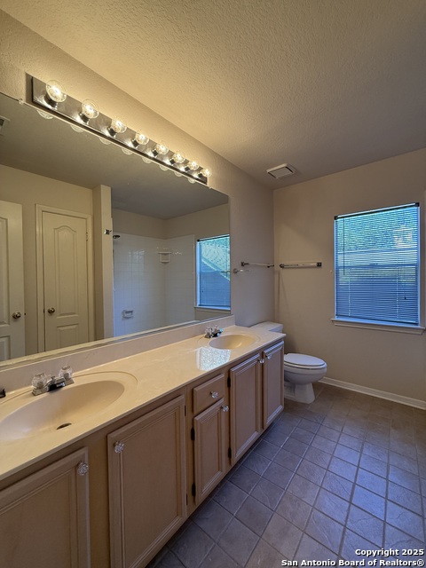 Listing photo id 23 for 4415 Shavano