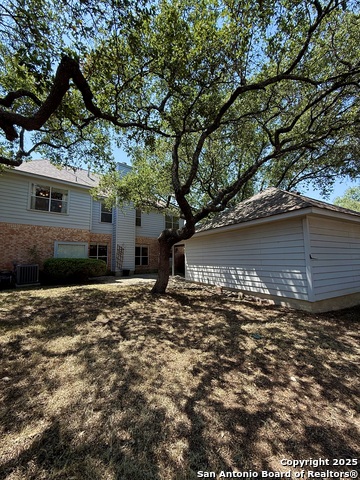 Listing photo id 3 for 4415 Shavano