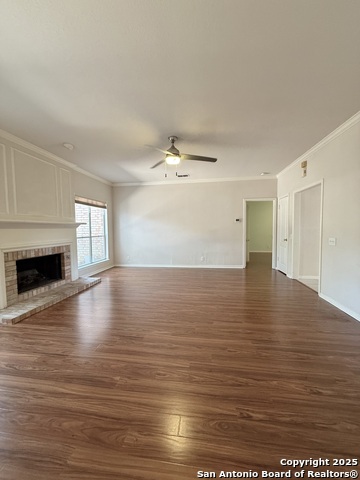 Listing photo id 6 for 4415 Shavano