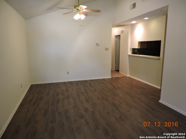 Image 2 of 6 For 8510 Stonebridge  2