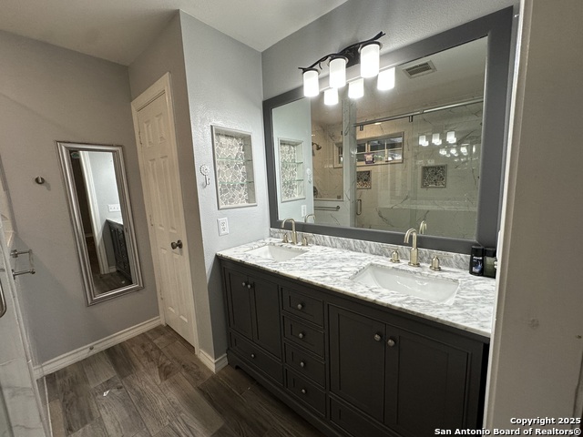 Image 4 of 20 For 8803 Redbud Woods