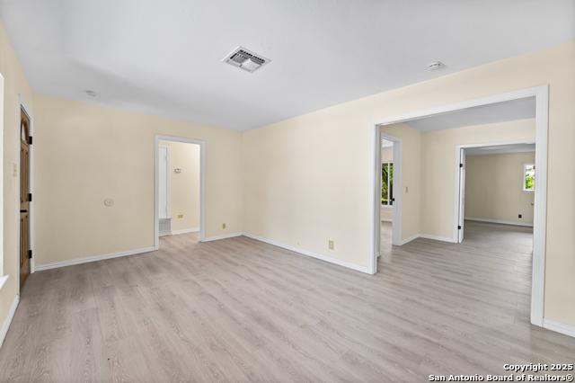 Image 28 of 32 For 126 Creath Pl