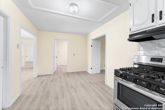 Image 8 of 32 For 126 Creath Pl