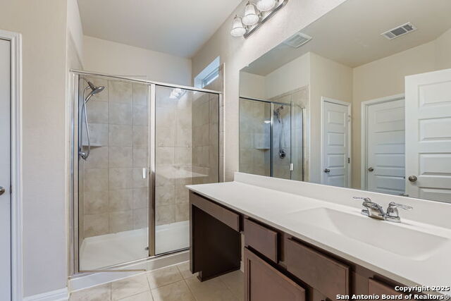 Image 15 of 29 For 2506 Castello Way