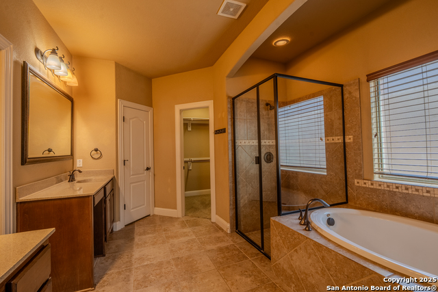 Listing photo id 18 for 3326 Marlark